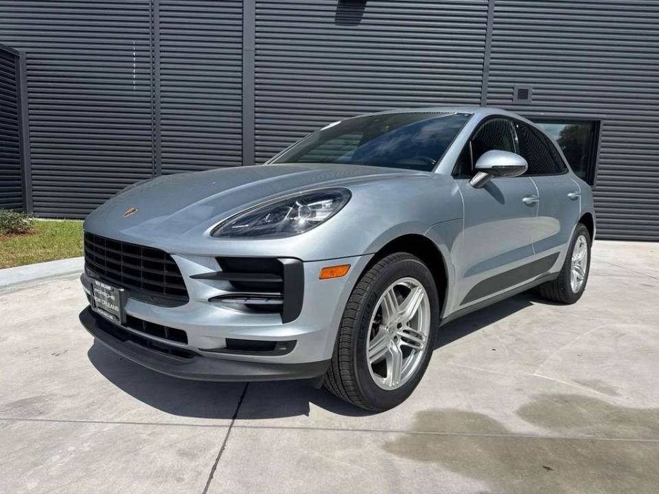 2021 Porsche Macan Base
