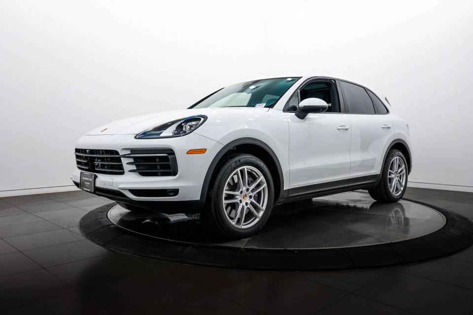 2023 Porsche Cayenne Base