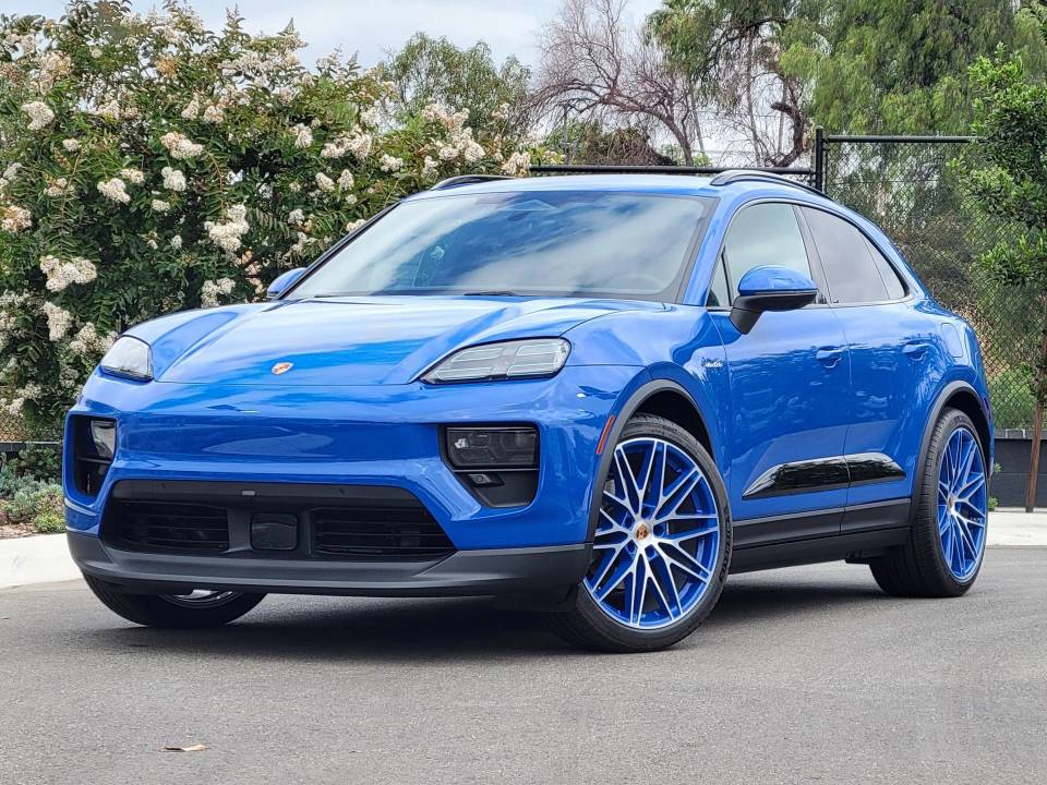 2026 Porsche Macan