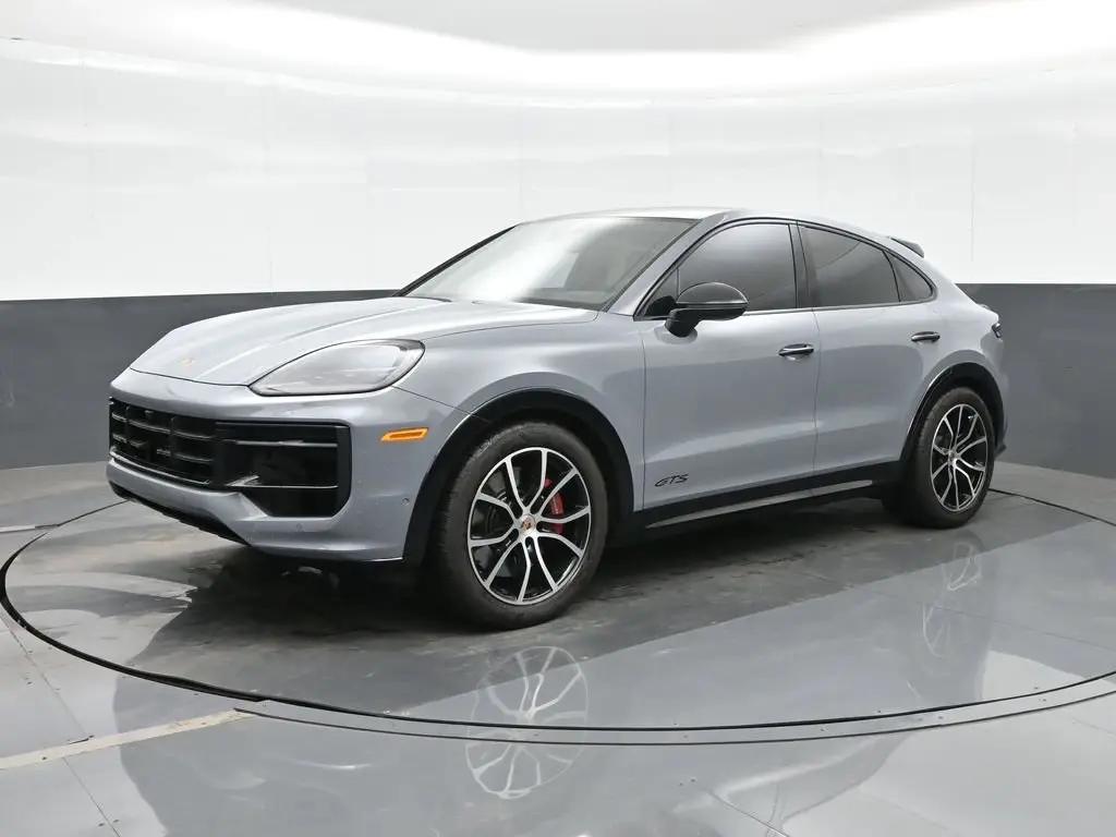 2025 Porsche Cayenne Coup GTS - Photo 8