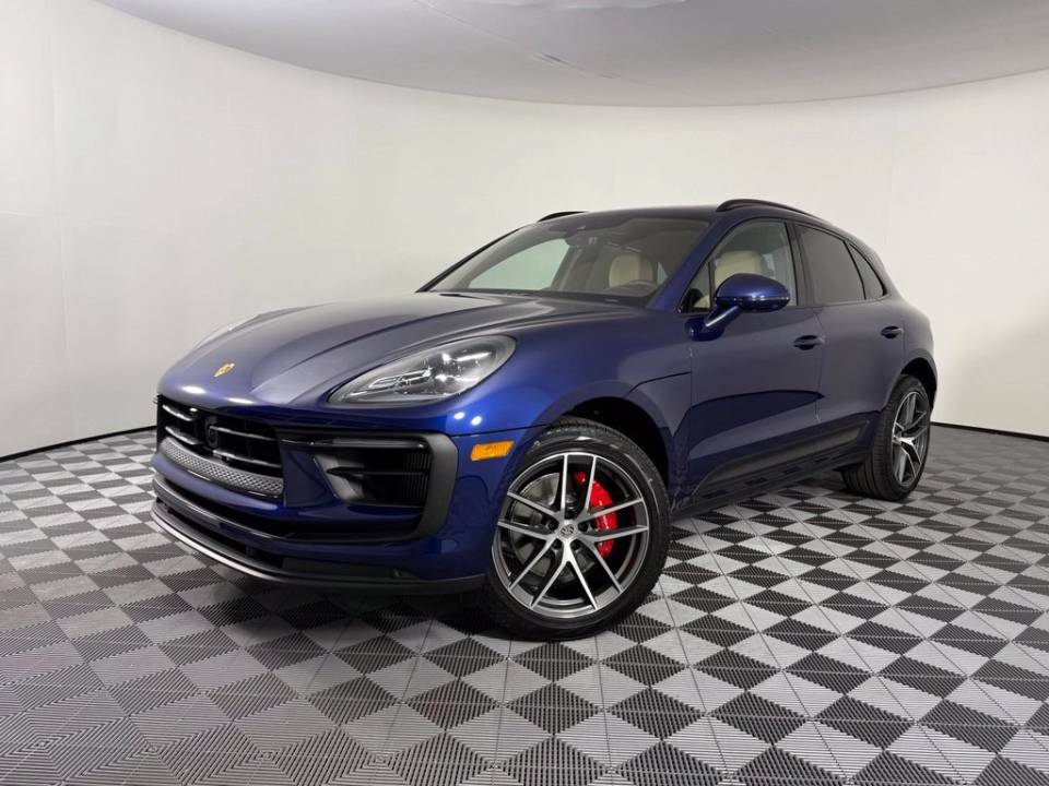 2026 Porsche Macan