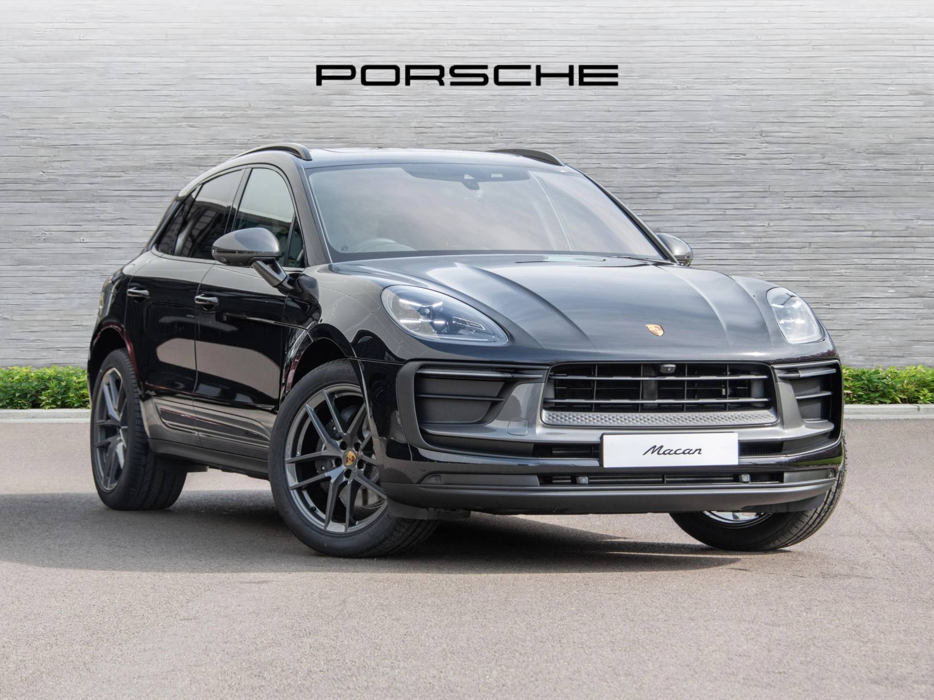Macan T, photo 1 of 69