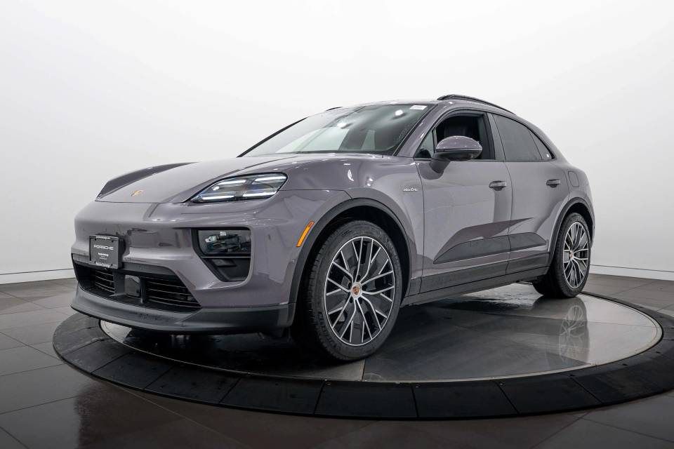 2026 Porsche Macan