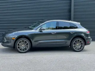 2025 Porsche Macan Base - Photo 13