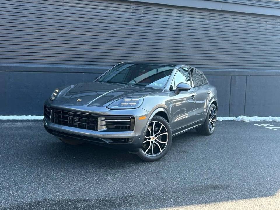 2025 Porsche Cayenne Coup Base