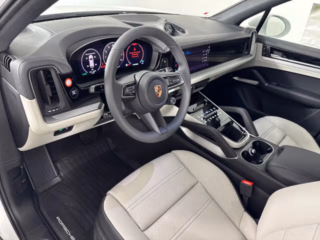 2026 Porsche Cayenne E-Hybrid - Photo 26