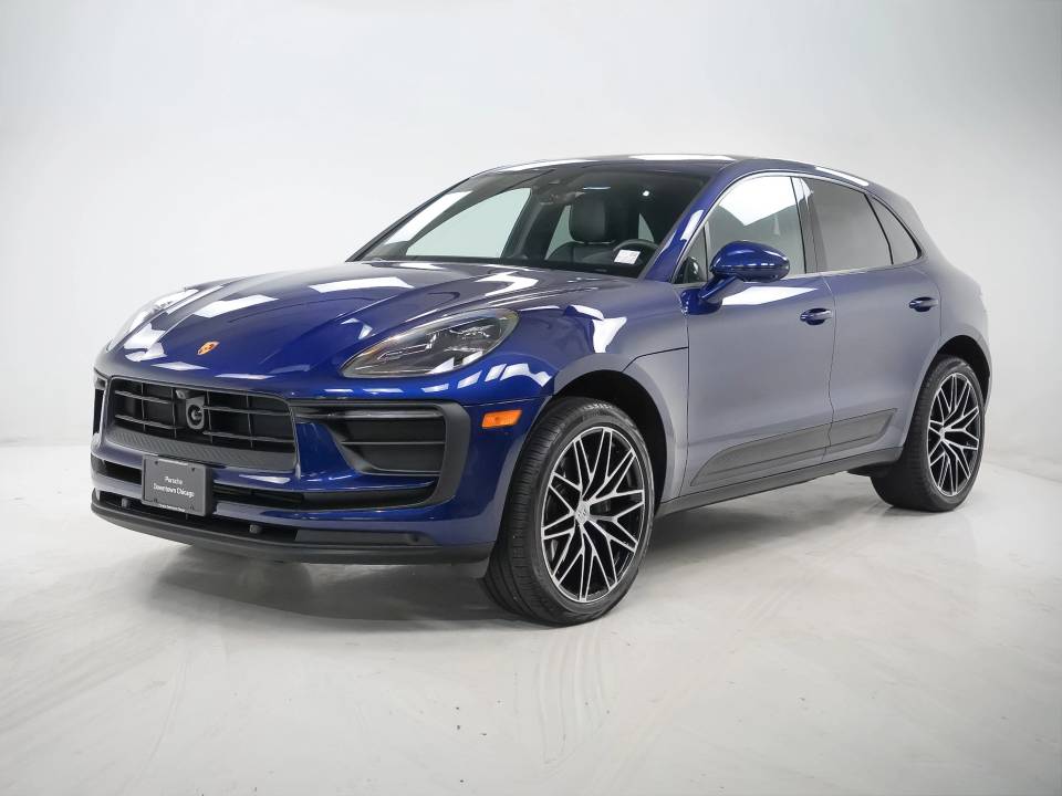 2025 Porsche Macan Base