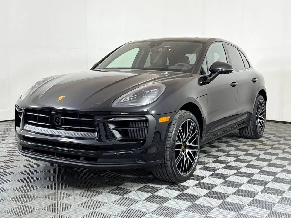 2026 Porsche Macan