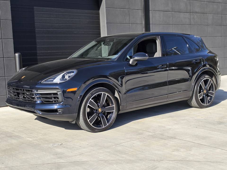 2023 Porsche Cayenne Base