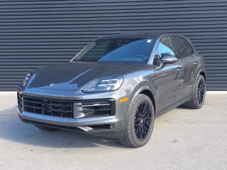 2025 Porsche Cayenne -'s photo