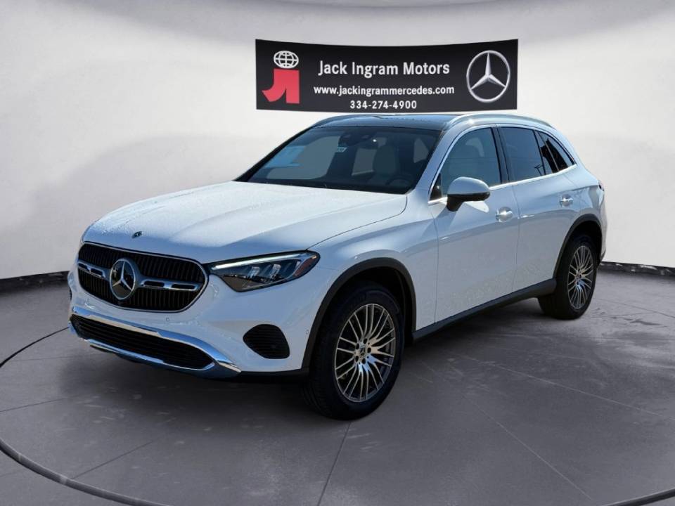 2026 Mercedes-Benz GLC Base