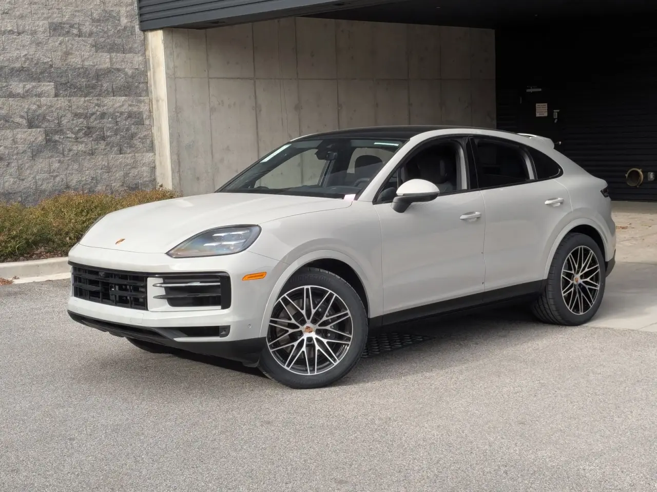 2026 Porsche Cayenne Coup Base - Photo 8