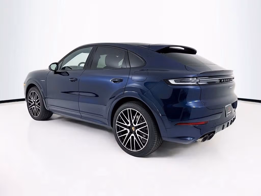 2026 Porsche Cayenne Coup E-Hybrid - Photo 20