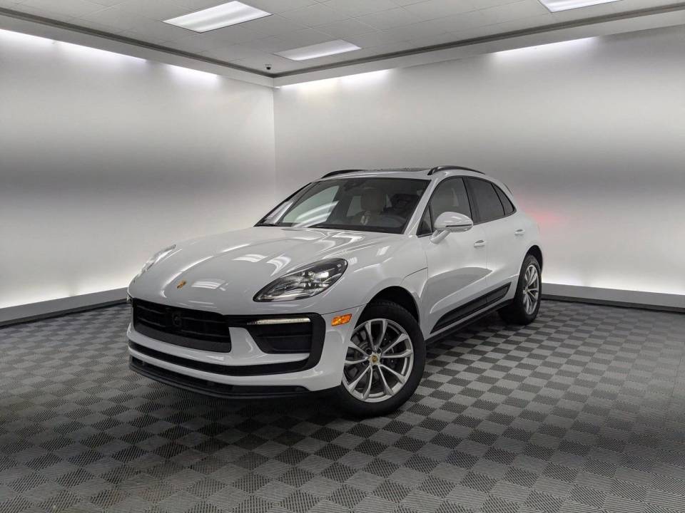 2026 Porsche Macan T