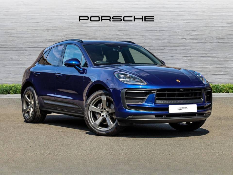 2023 PORSCHE MACAN