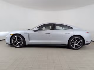 2026 Porsche Taycan Base - Photo 9