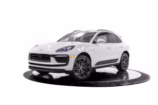 2026 Porsche Macan's photo