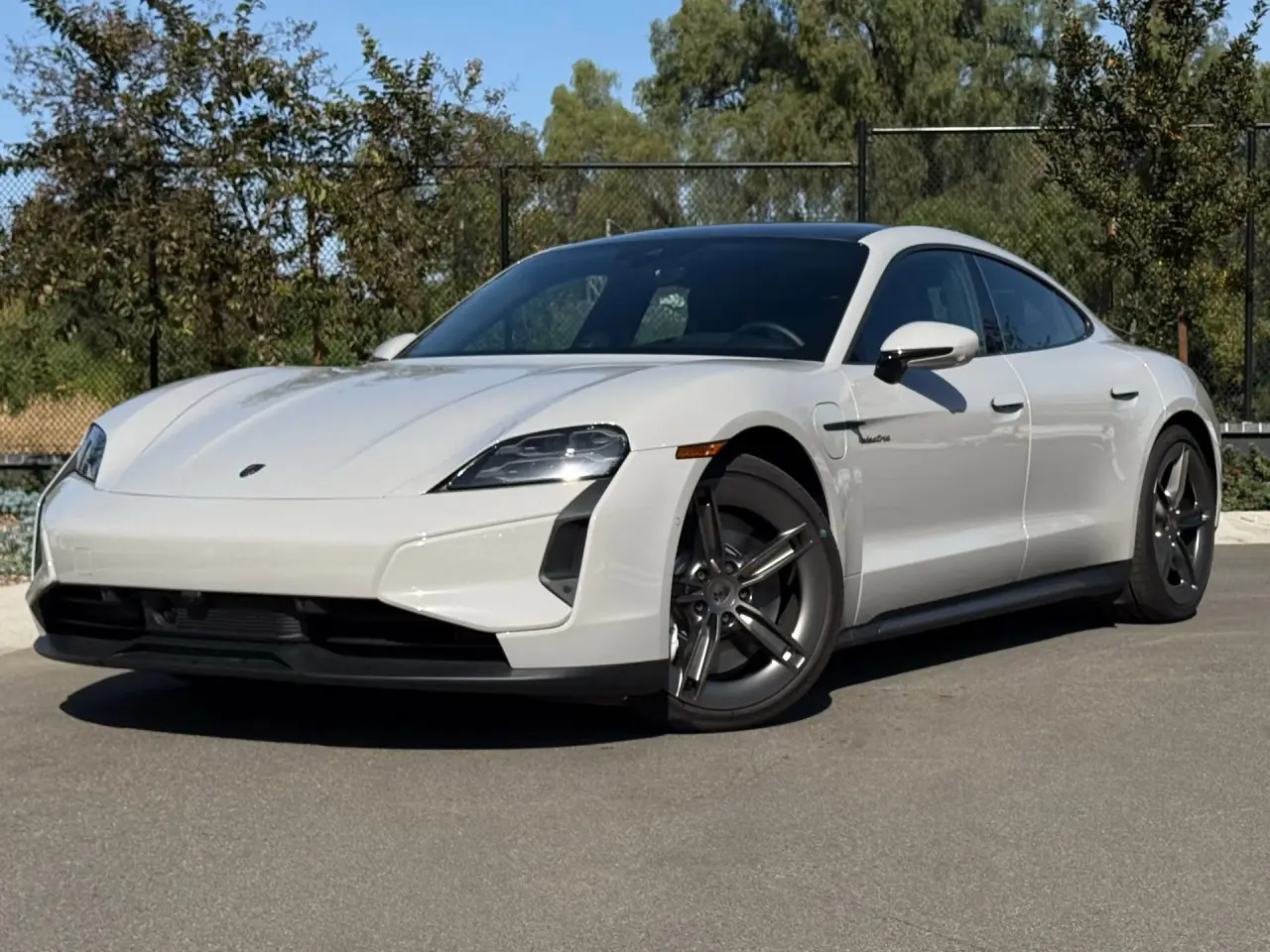 2025 Porsche Taycan Turbo