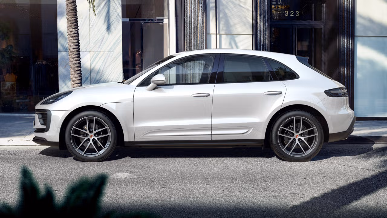 2022 Porsche The New Macan