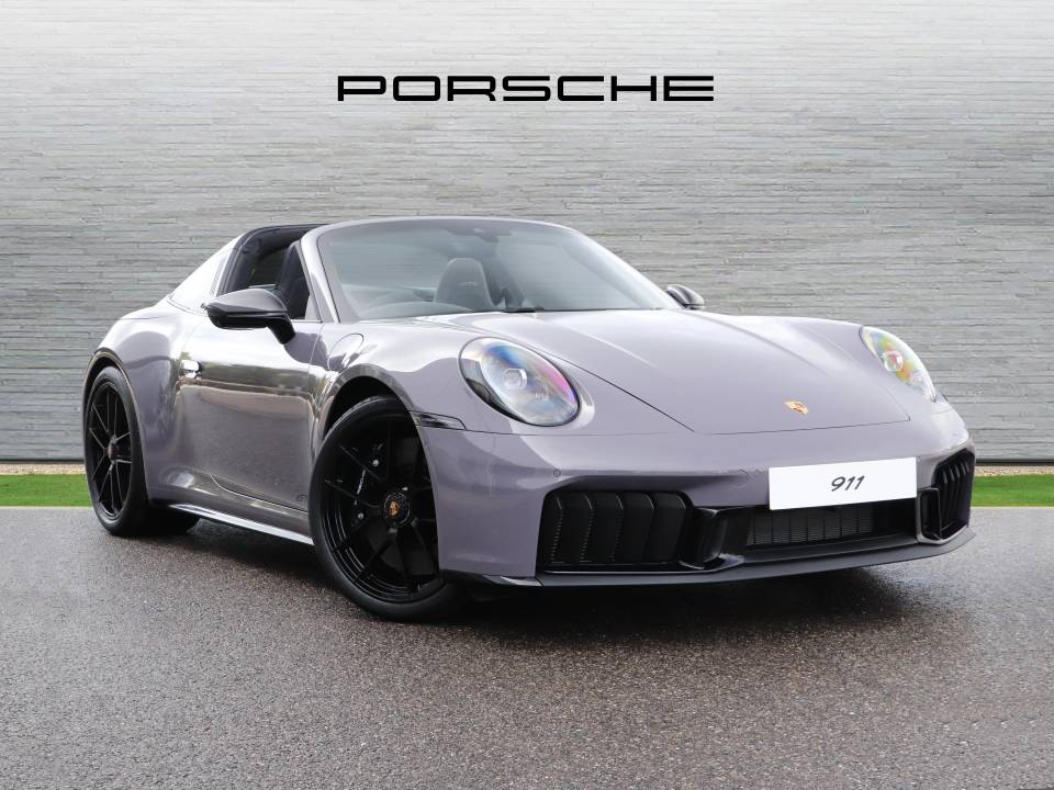 2025 PORSCHE 911
