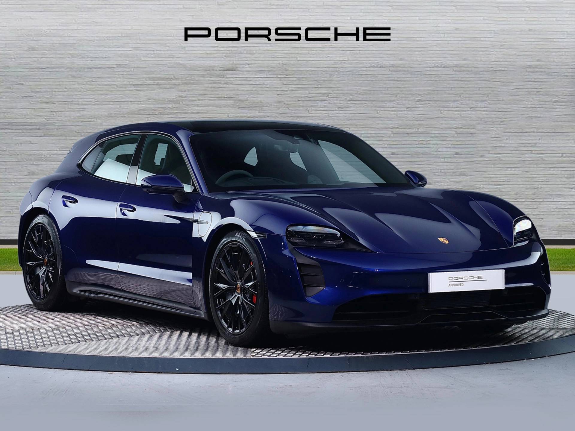Taycan GTS Sport Turismo, photo 1 of 43