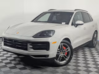 2026 Porsche Cayenne S's photo
