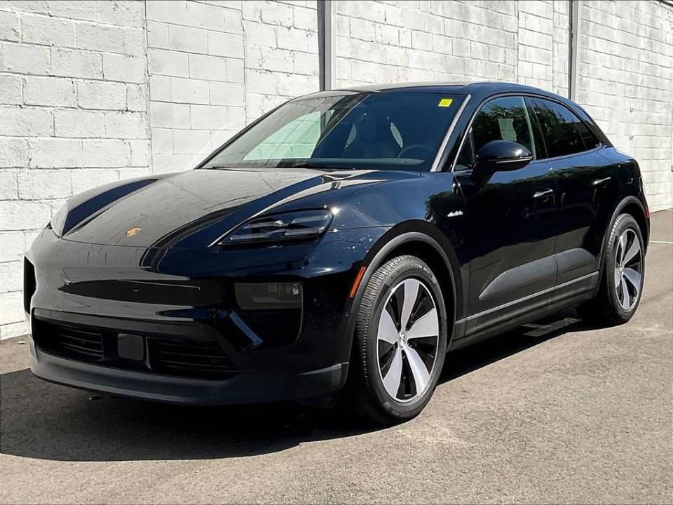2024 Porsche Macan Base