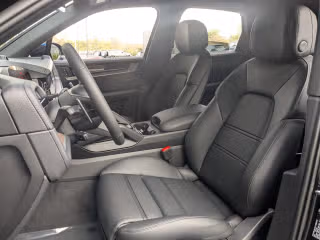 2026 Porsche Cayenne S E-Hybrid - Photo 33