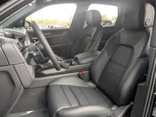 2026 Porsche Cayenne S E-Hybrid - Photo 37