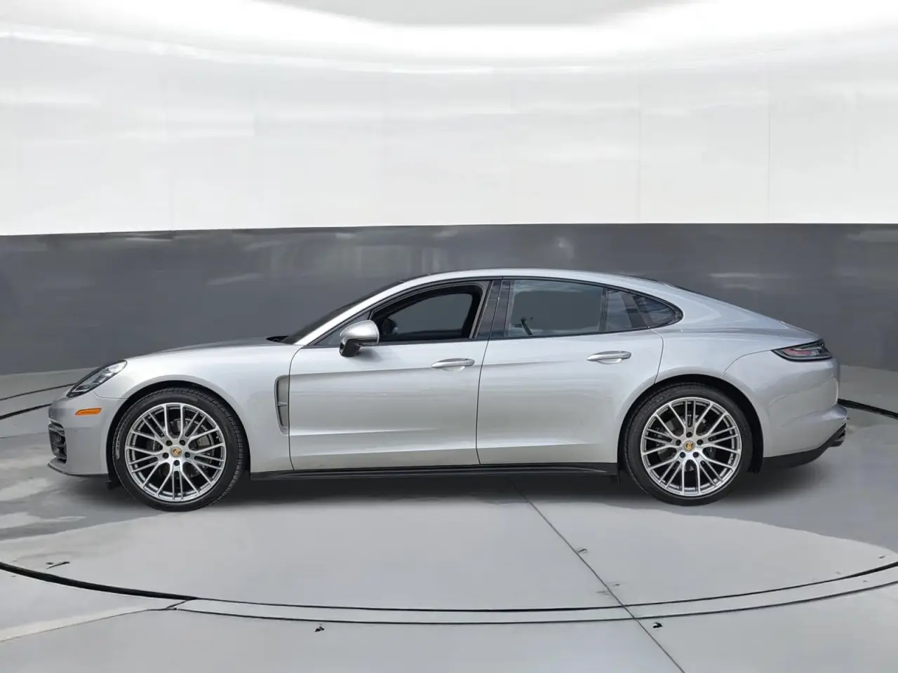 2023 Porsche Panamera Platinum Edition - Photo 16