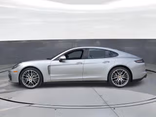 2023 Porsche Panamera Platinum Edition - Photo 9