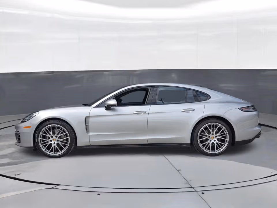 2023 Porsche Panamera Platinum Edition - Photo 11