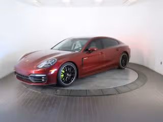 2022 Porsche Panamera 4S E-Hybrid Executive's photo
