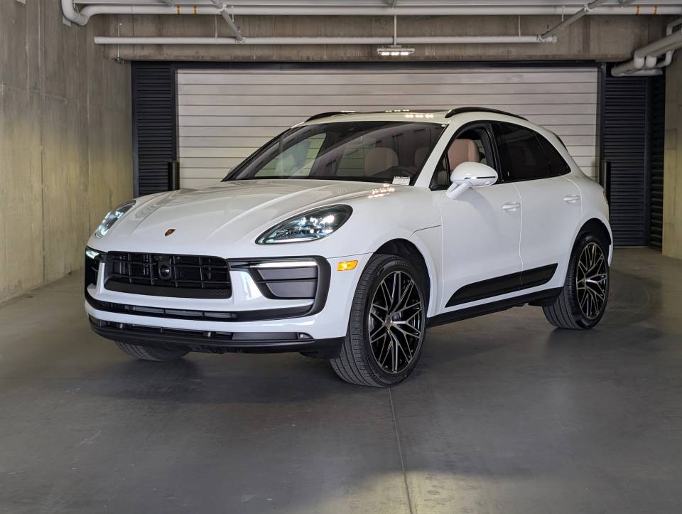 2026 Porsche Macan