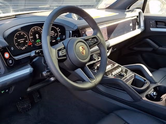 2026 Porsche Cayenne E-Hybrid - Photo 26