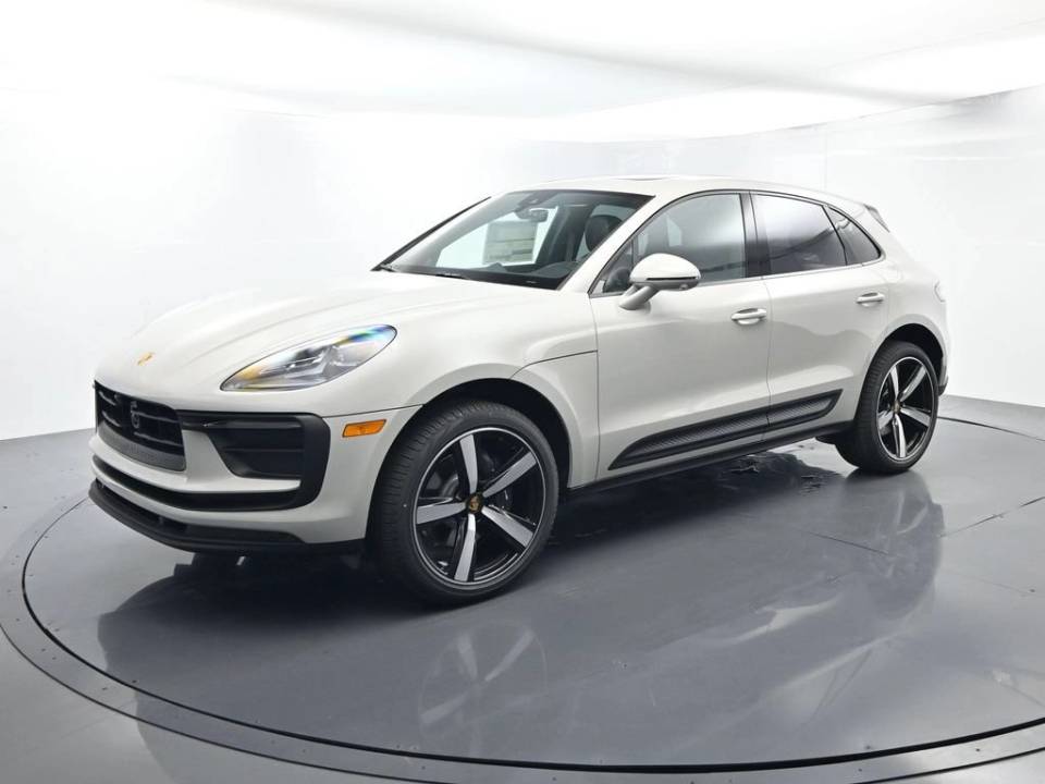 2026 Porsche Macan