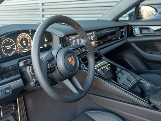 2026 Porsche Panamera Base - Photo 26