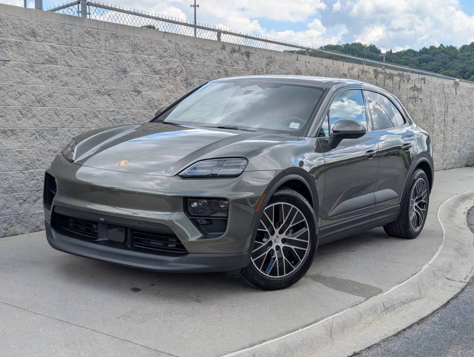 2026 Porsche Macan 4 Electric