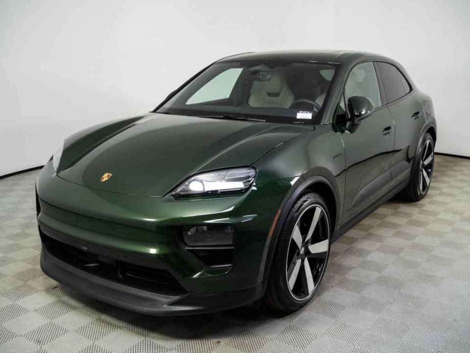 2024 Porsche Macan Base
