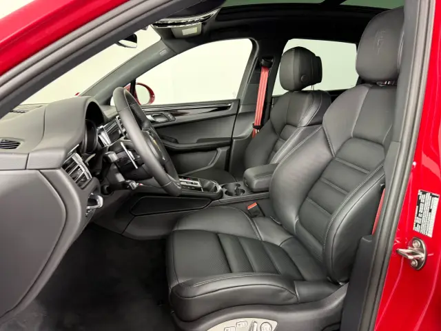 2026 Porsche Macan S - Photo 38