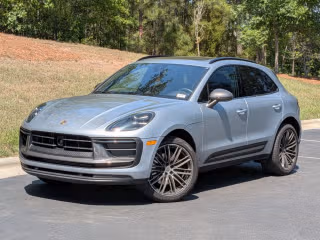 2025 Porsche Macan T's photo
