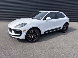 2022 Porsche Macan