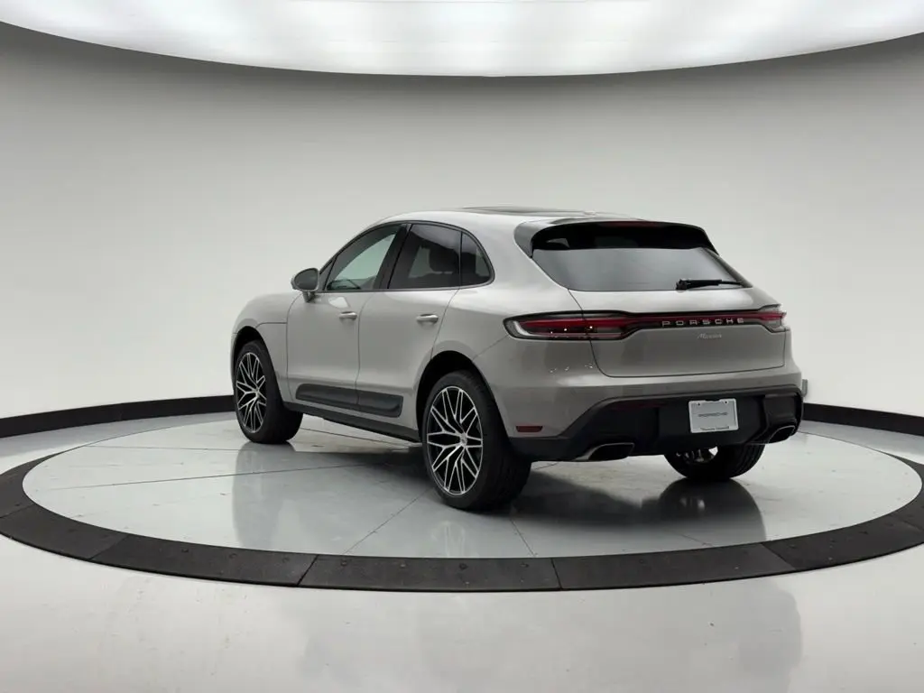2026 Porsche Macan Base - Photo 24