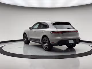 2026 Porsche Macan Base - Photo 17