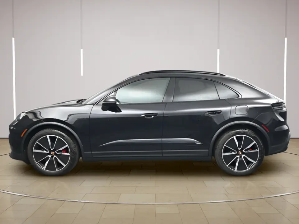 2025 Porsche Macan S - Photo 15