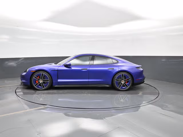 2026 Porsche Taycan GTS - Photo 10