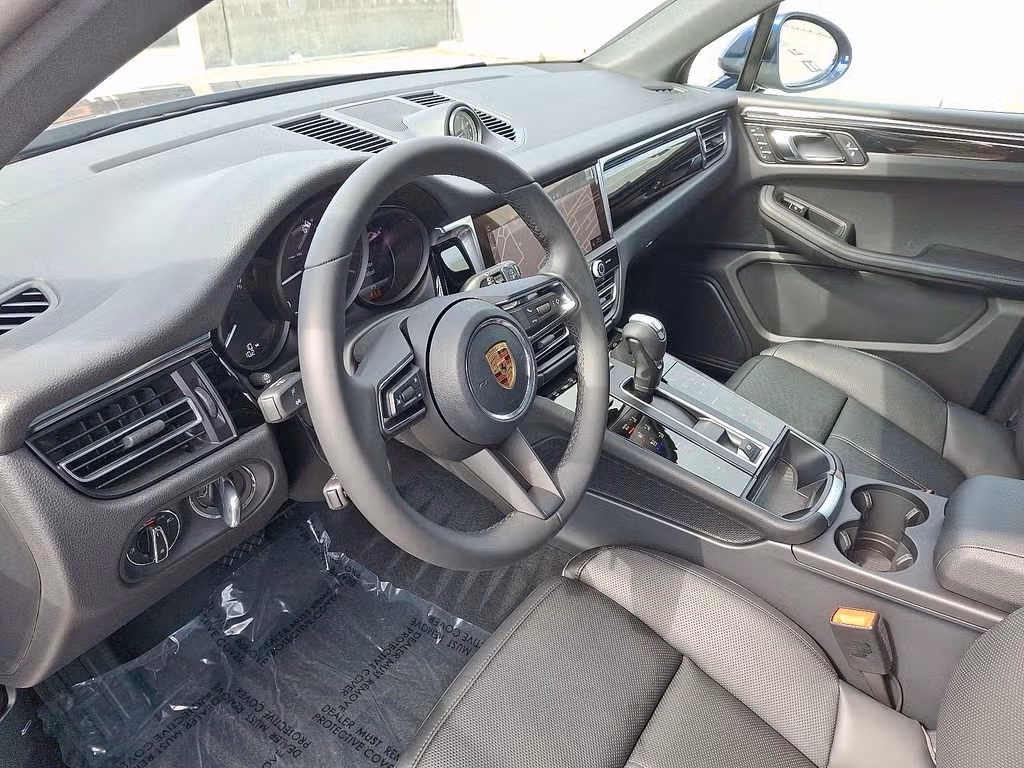 2026 Porsche Macan Base - Photo 28
