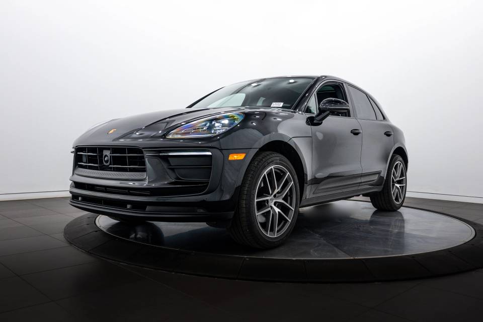 2024 Porsche Macan T