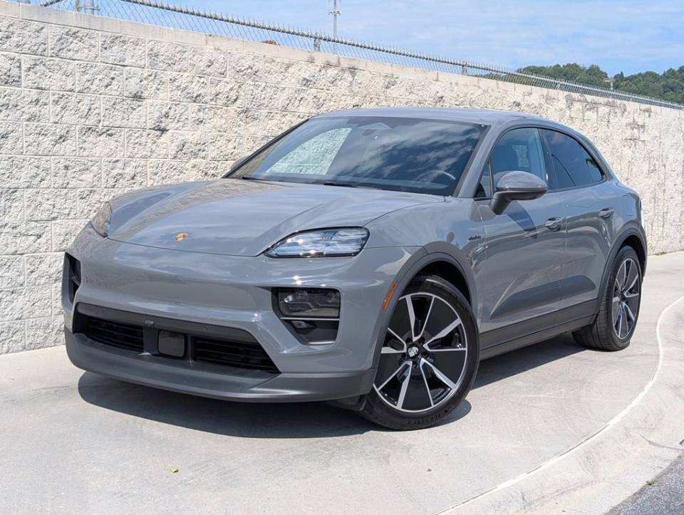 2026 Porsche Macan