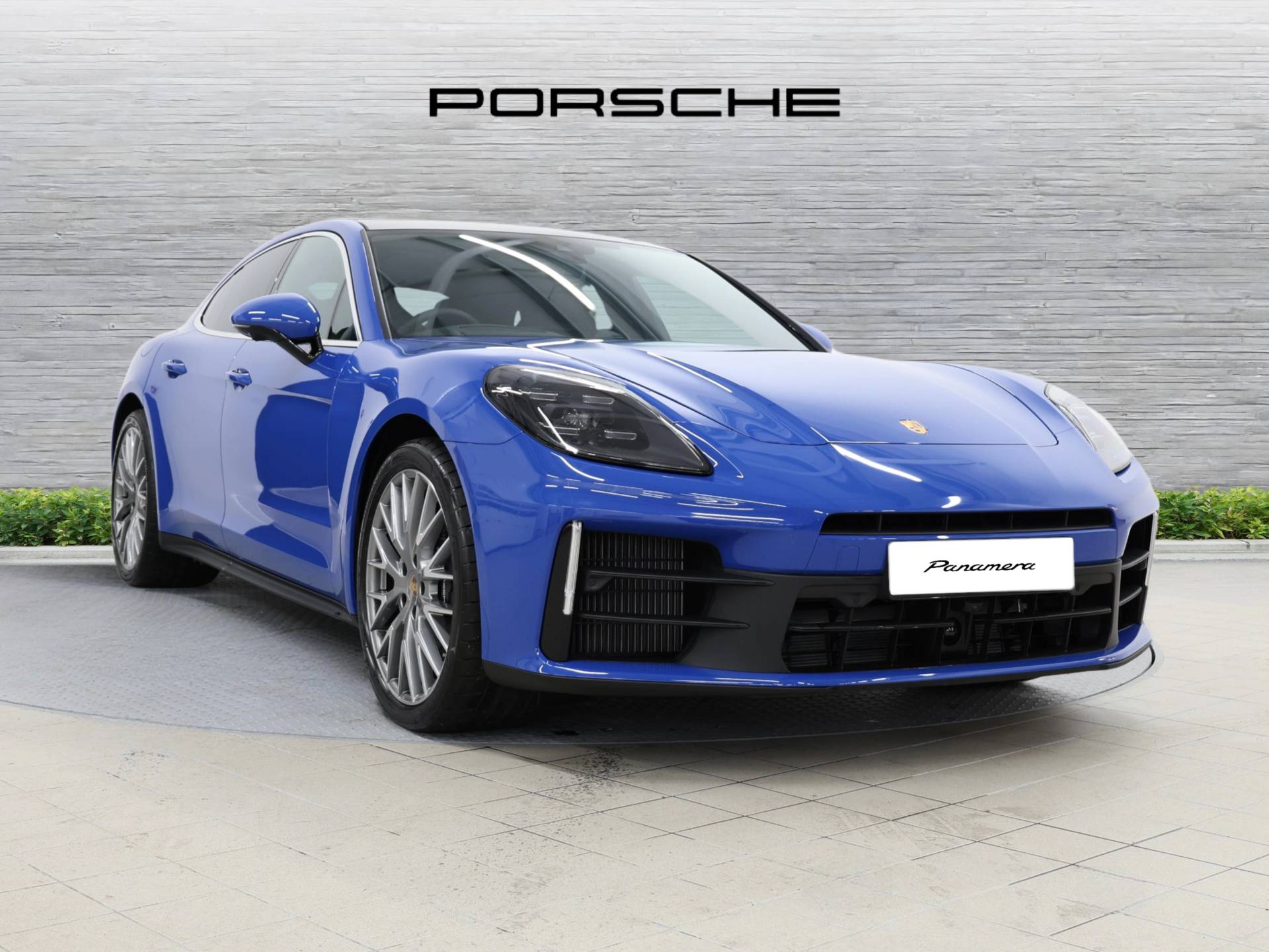 Panamera, photo 1 of 39
